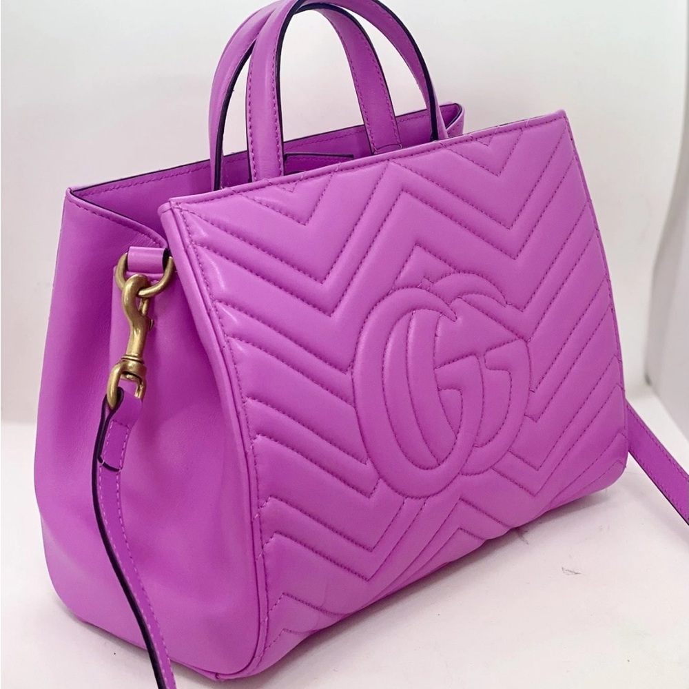 Gucci GG Marmont Top Handle
Small Matelasse Handbag Excellent Condition - Picture 9 of 15